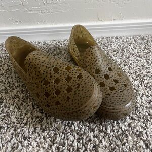 Vans Cheetah TRK slip ons